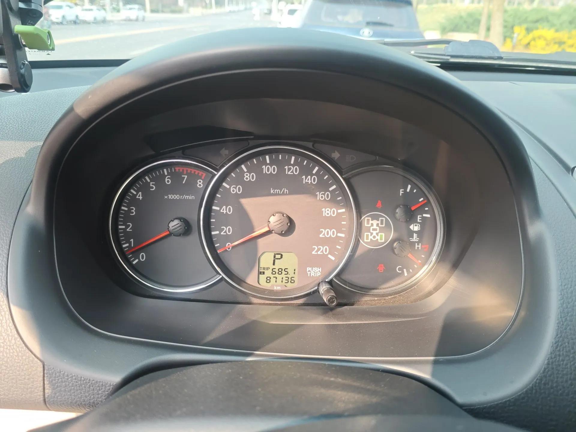 Mitsubishi Pajero Sport 2013 3.0L Automatic 4x4 Flagship Edition — миниатюра 12