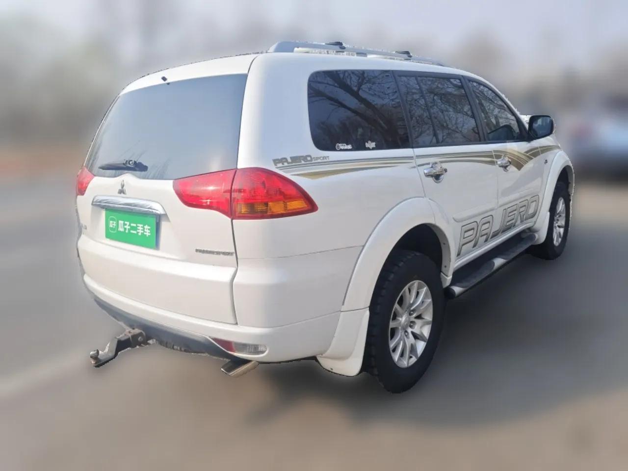 Mitsubishi Pajero Sport 2013 3.0L Automatic 4x4 Flagship Edition — миниатюра 6