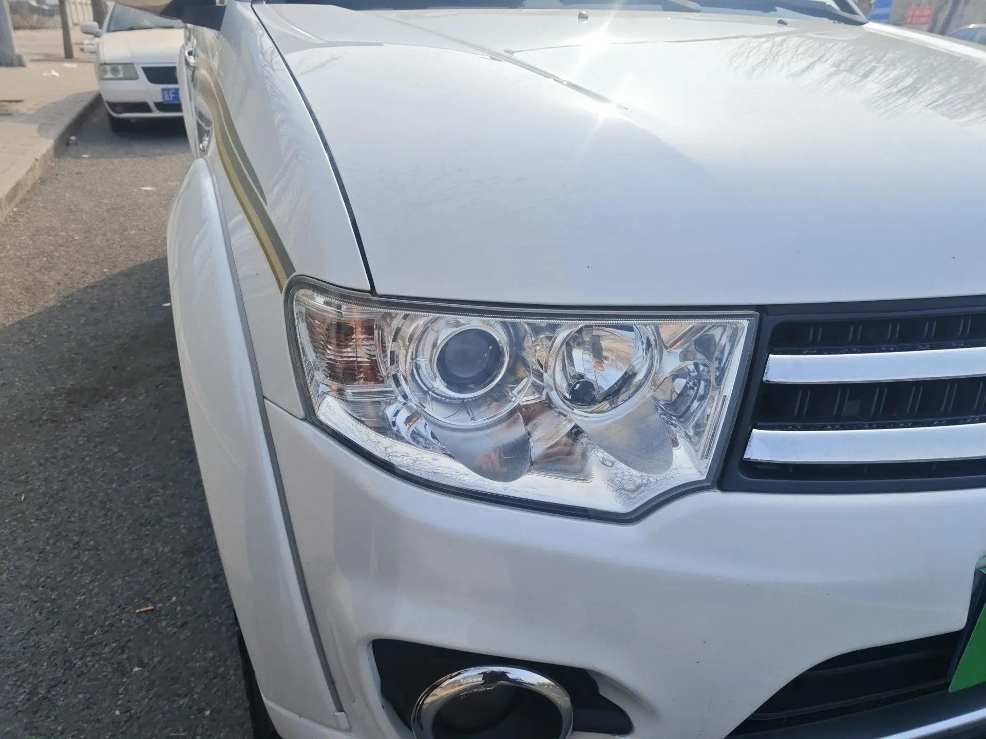 Mitsubishi Pajero Sport 2013 3.0L Automatic 4x4 Flagship Edition — миниатюра 7