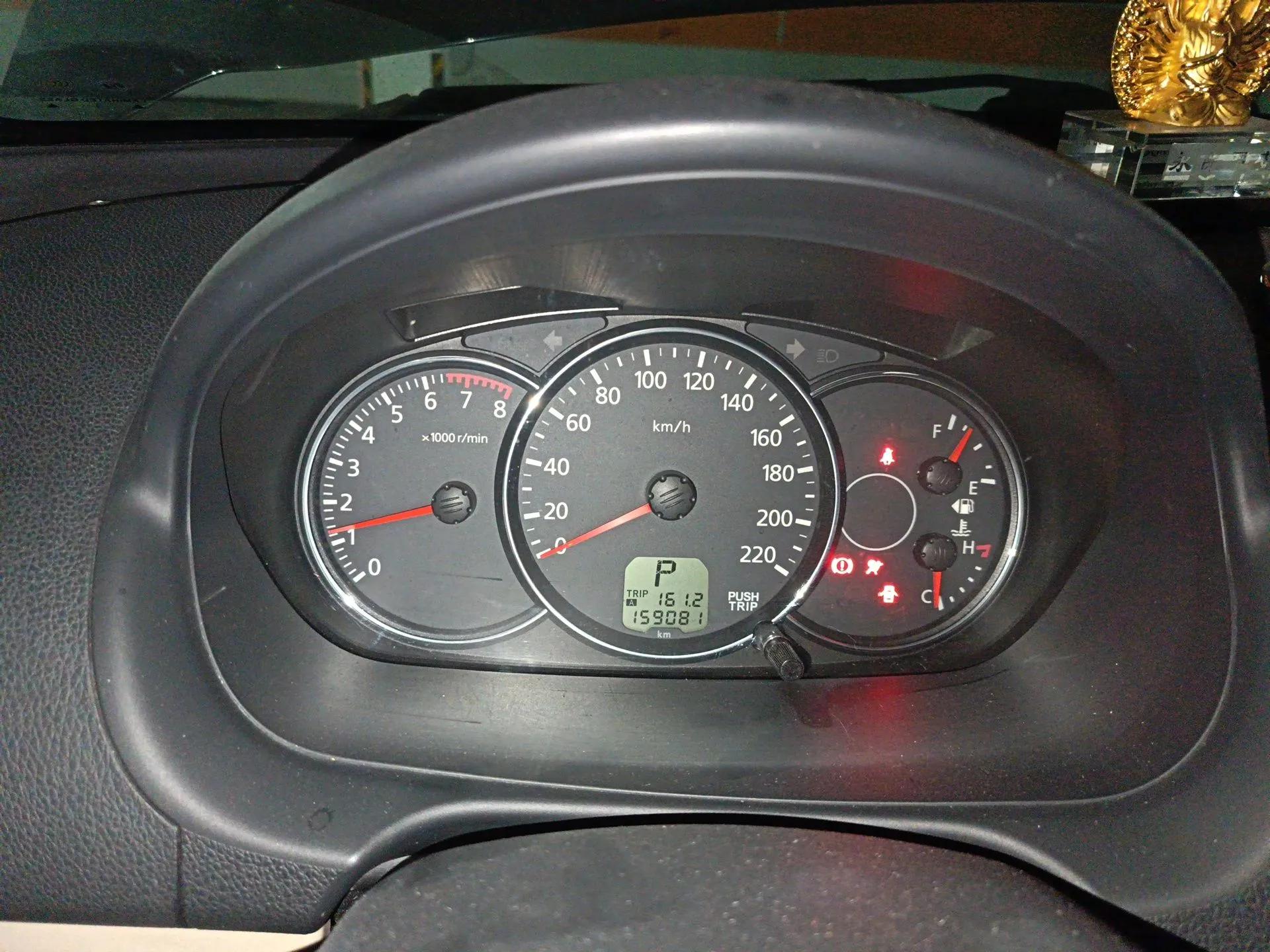 Mitsubishi Pajero Sport 2013 3.0L Automatic Two-Wheel Drive Luxury Edition — миниатюра 12