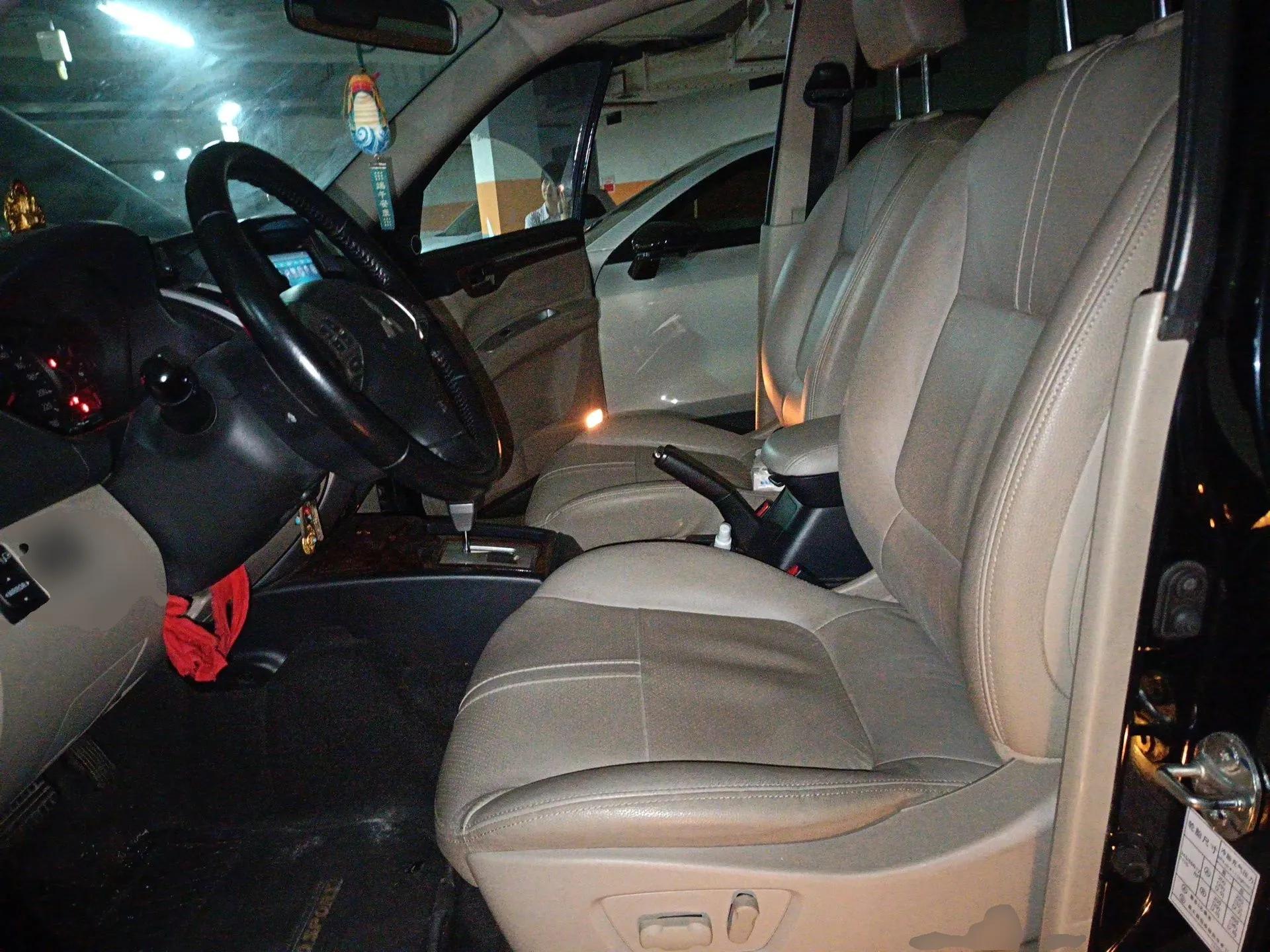 Mitsubishi Pajero Sport 2013 3.0L Automatic Two-Wheel Drive Luxury Edition — миниатюра 16