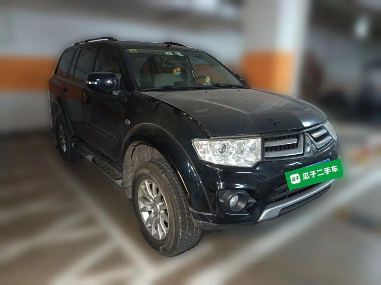 Mitsubishi Pajero Sport 2013 3.0L Automatic Two-Wheel Drive Luxury Edition — миниатюра 3