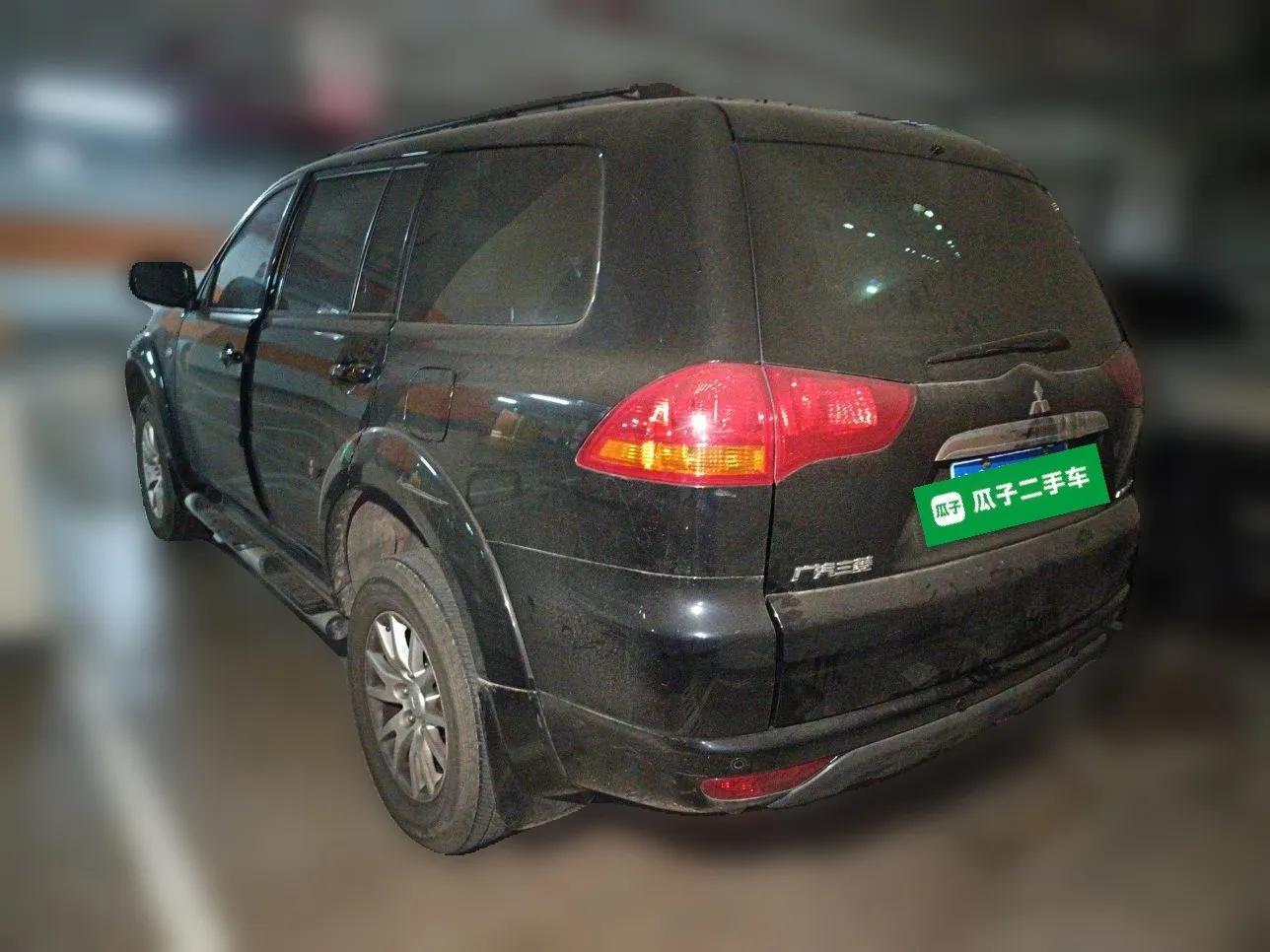 Mitsubishi Pajero Sport 2013 3.0L Automatic Two-Wheel Drive Luxury Edition — миниатюра 4