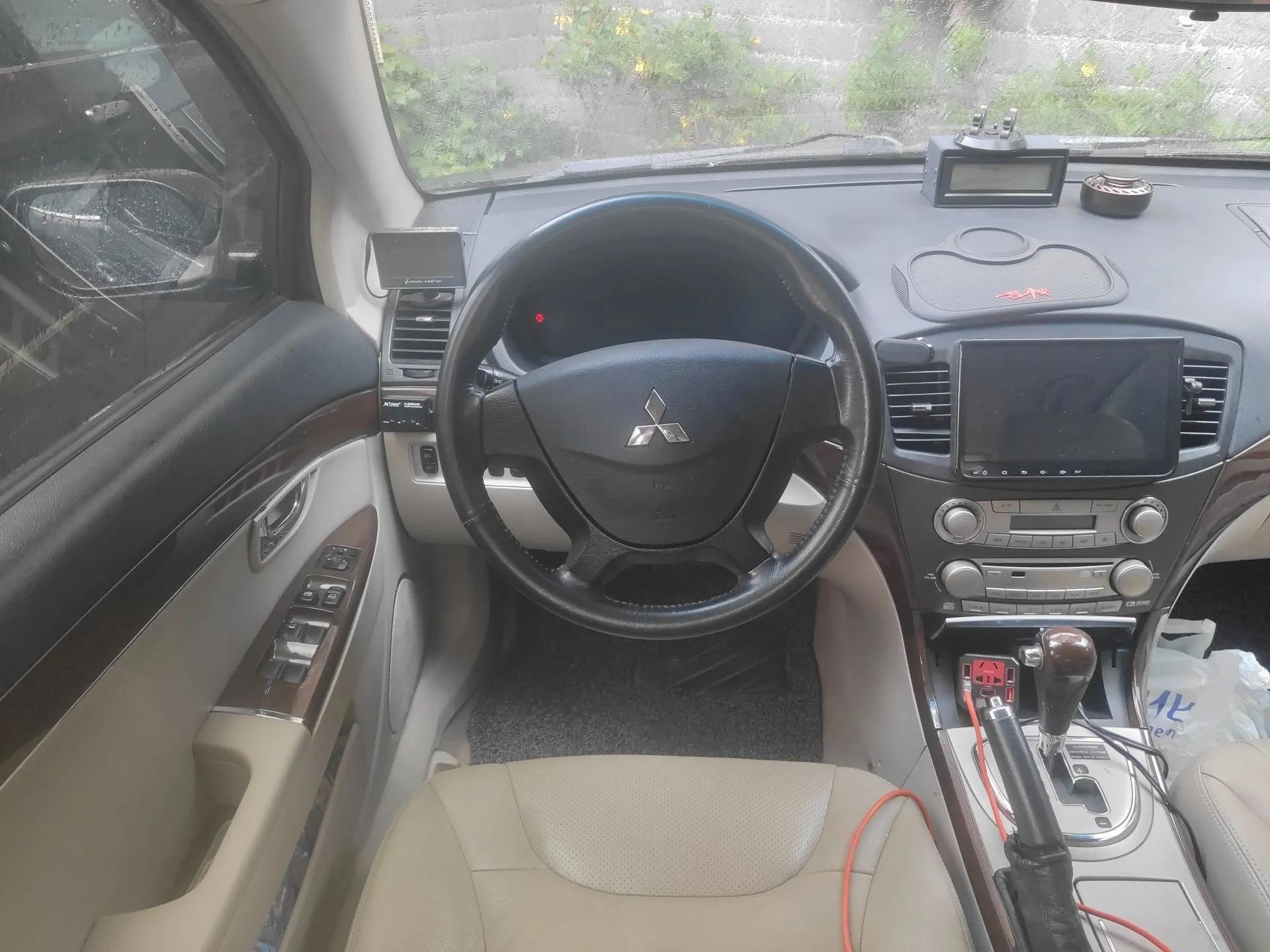 Mitsubishi Galant  — миниатюра 11
