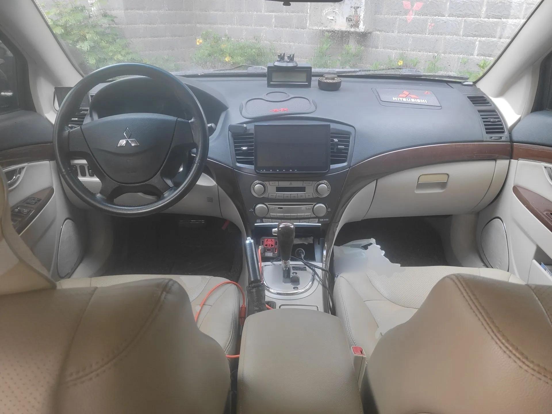 Mitsubishi Galant  — миниатюра 10