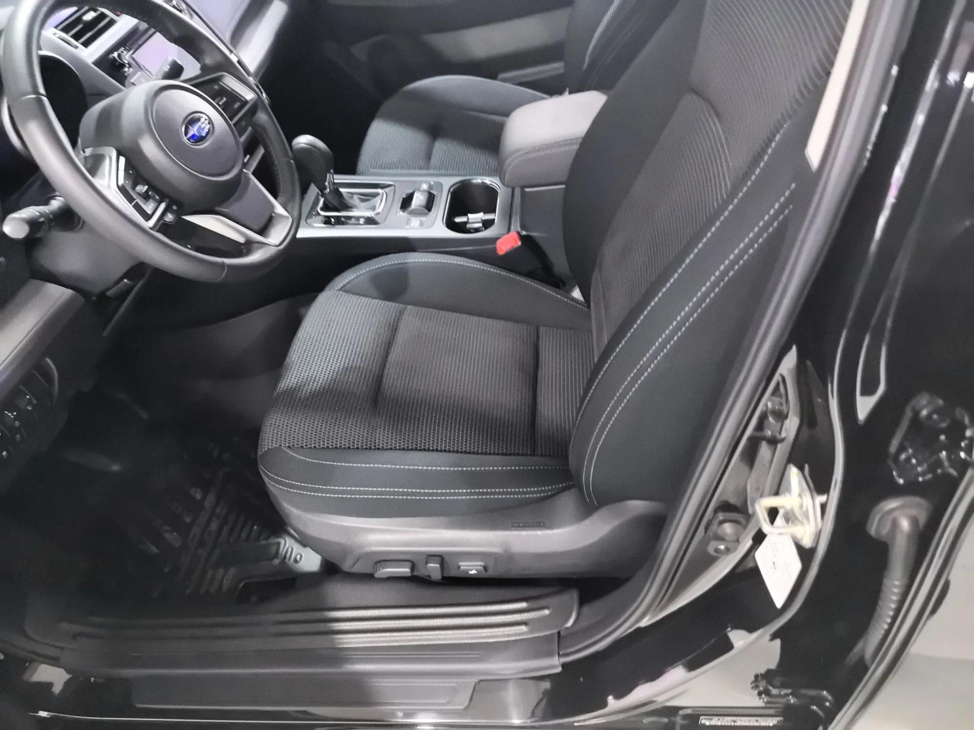 Subaru Legacy 2020 Revised Version 2.5i All-Wheel-Drive Fashion Edition — миниатюра 17