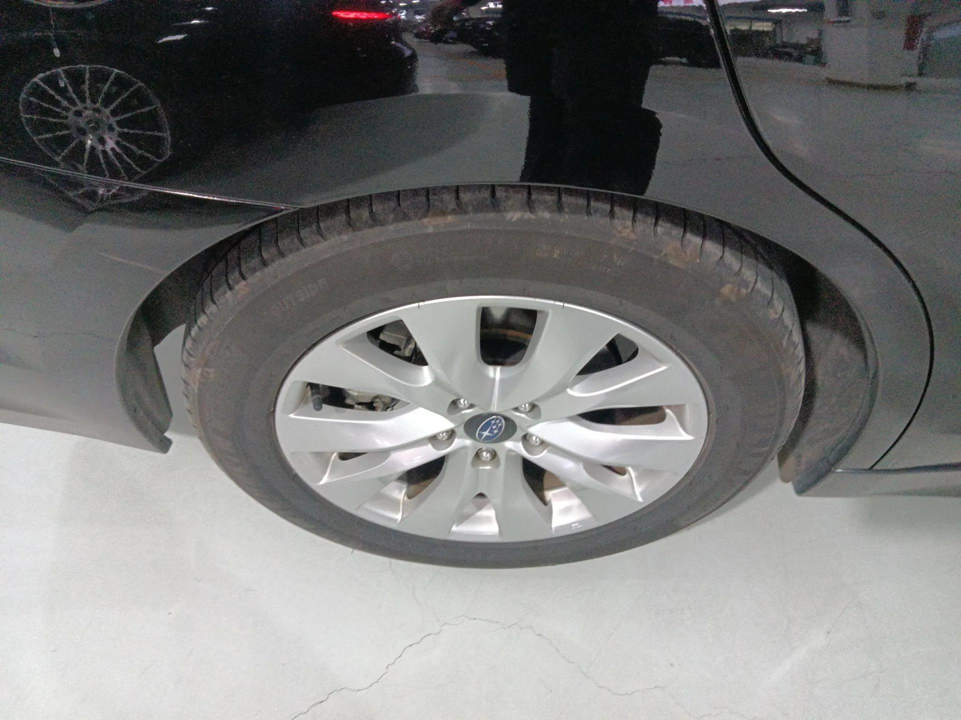 Subaru Legacy 2020 Revised Version 2.5i All-Wheel-Drive Fashion Edition — миниатюра 10