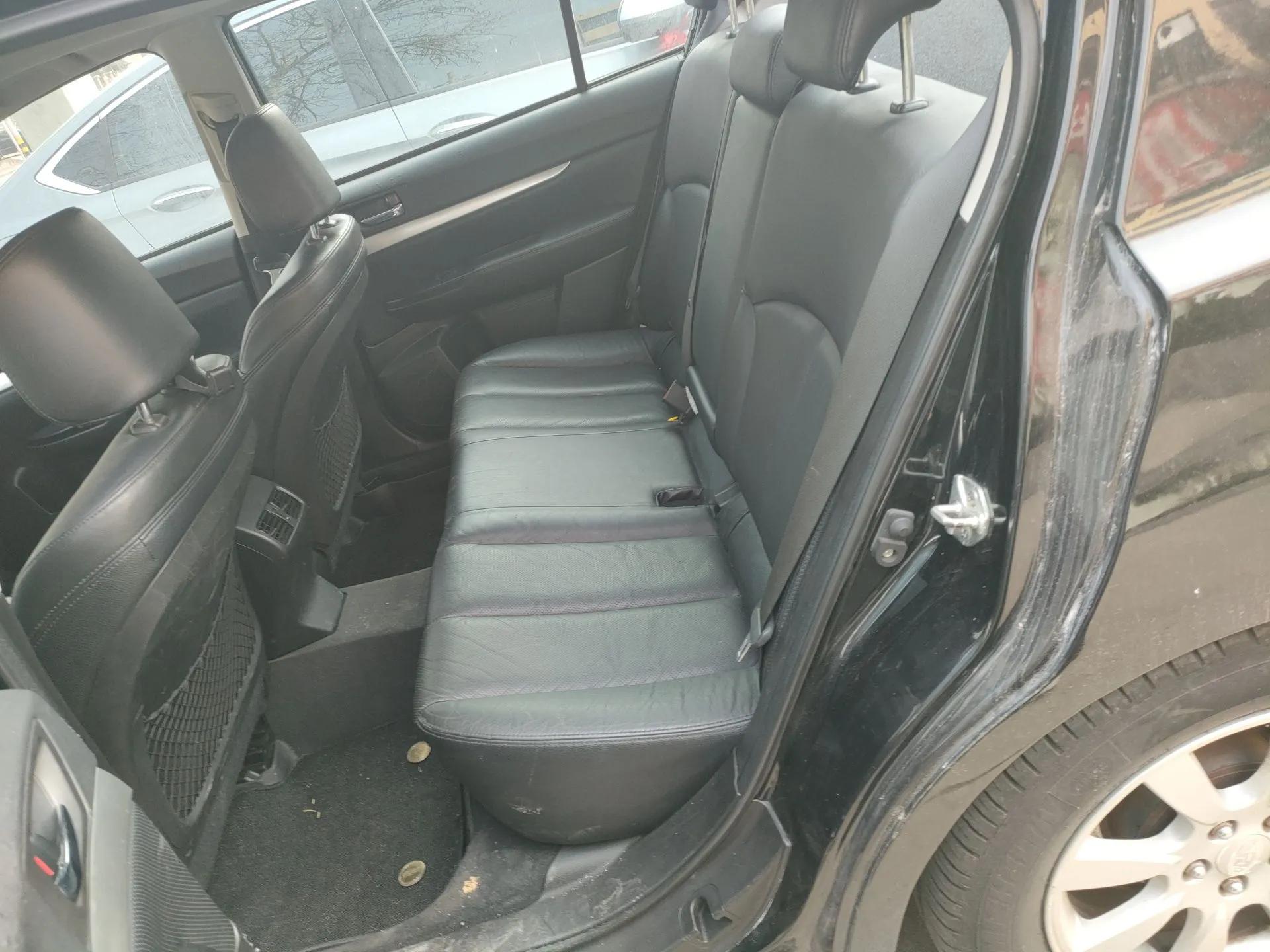 Subaru Legacy 2010 2.0i Luxury Navigation Edition — миниатюра 18