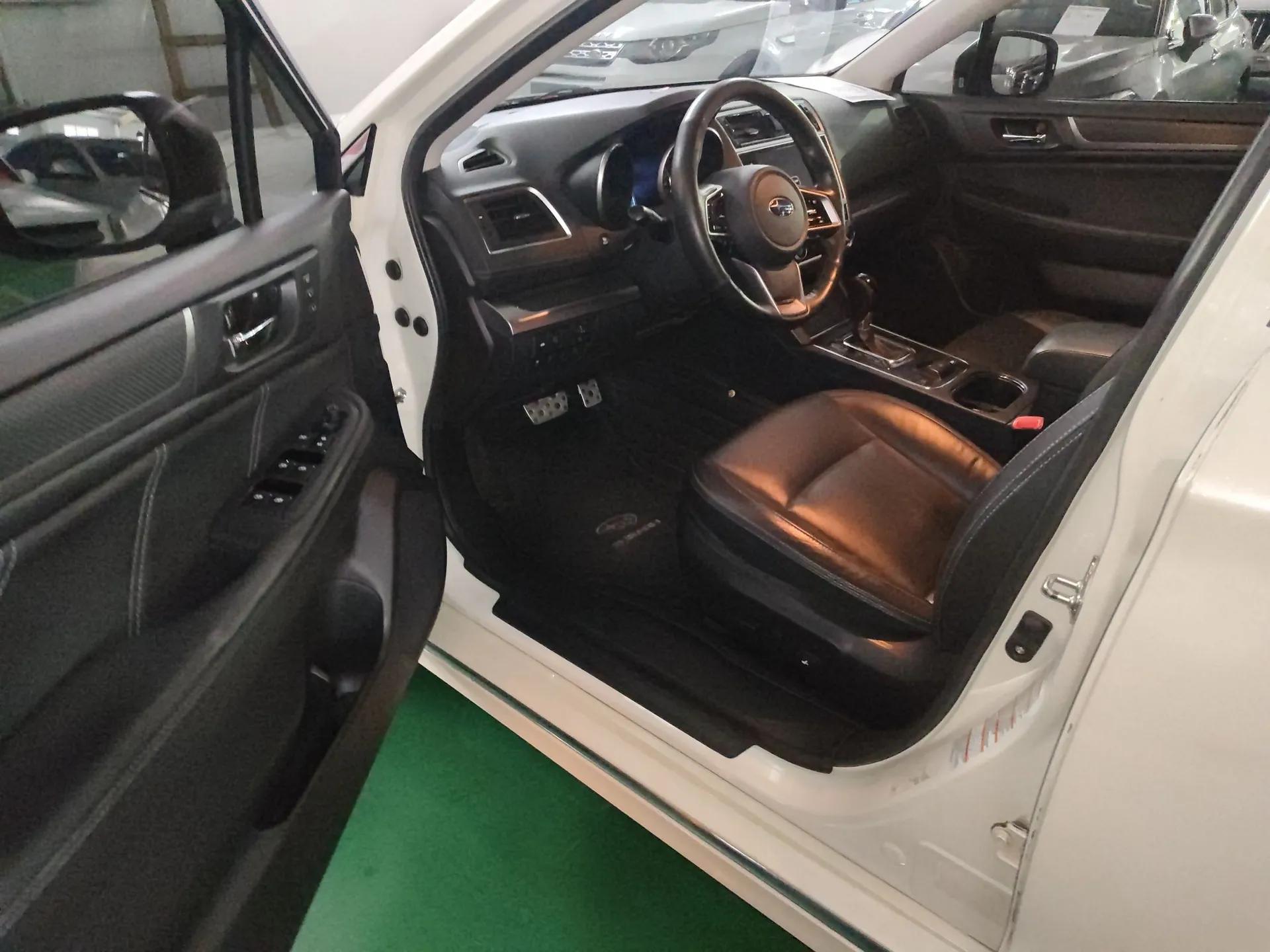 Subaru Legacy 2018 2.5i All-Wheel-Drive Prestige Edition EyeSight — миниатюра 18