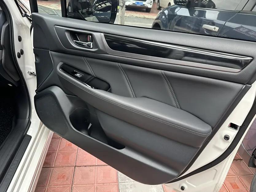 Subaru Legacy 2017 2.5i All-Wheel-Drive Prestige Edition EyeSight — миниатюра 27