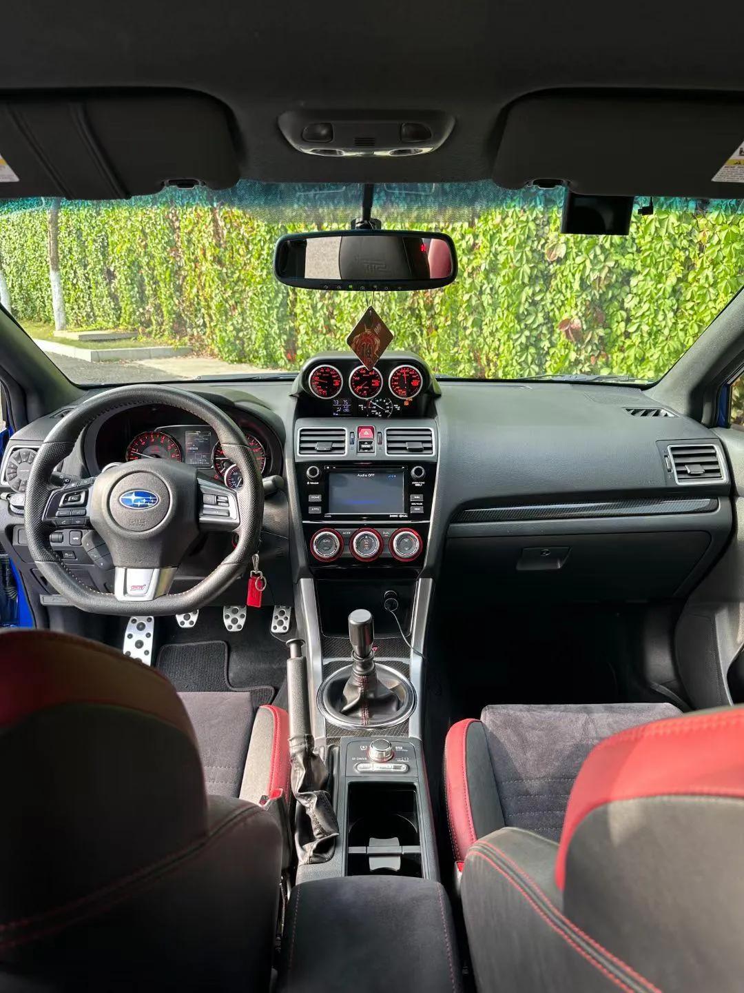 Subaru Impreza 2014 2.5T WRX STi Sedan — миниатюра 7