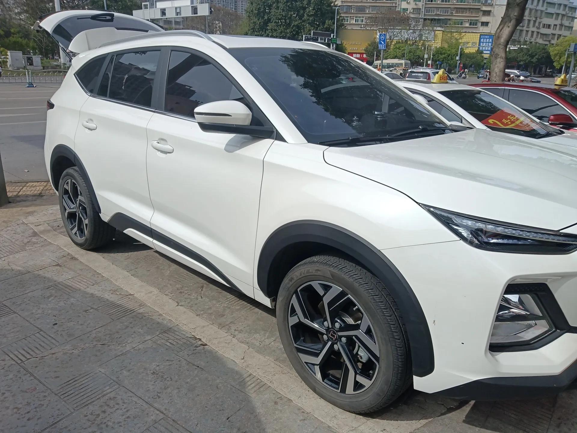 SOL X8 2021 300T DCT Leading Smart Connectivity Version 7 Seats — миниатюра 3