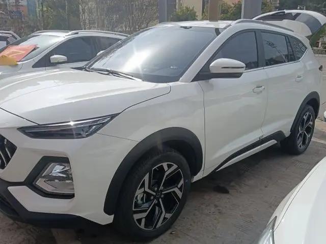 SOL X8 2021 300T DCT Leading Smart Connectivity Version 7 Seats