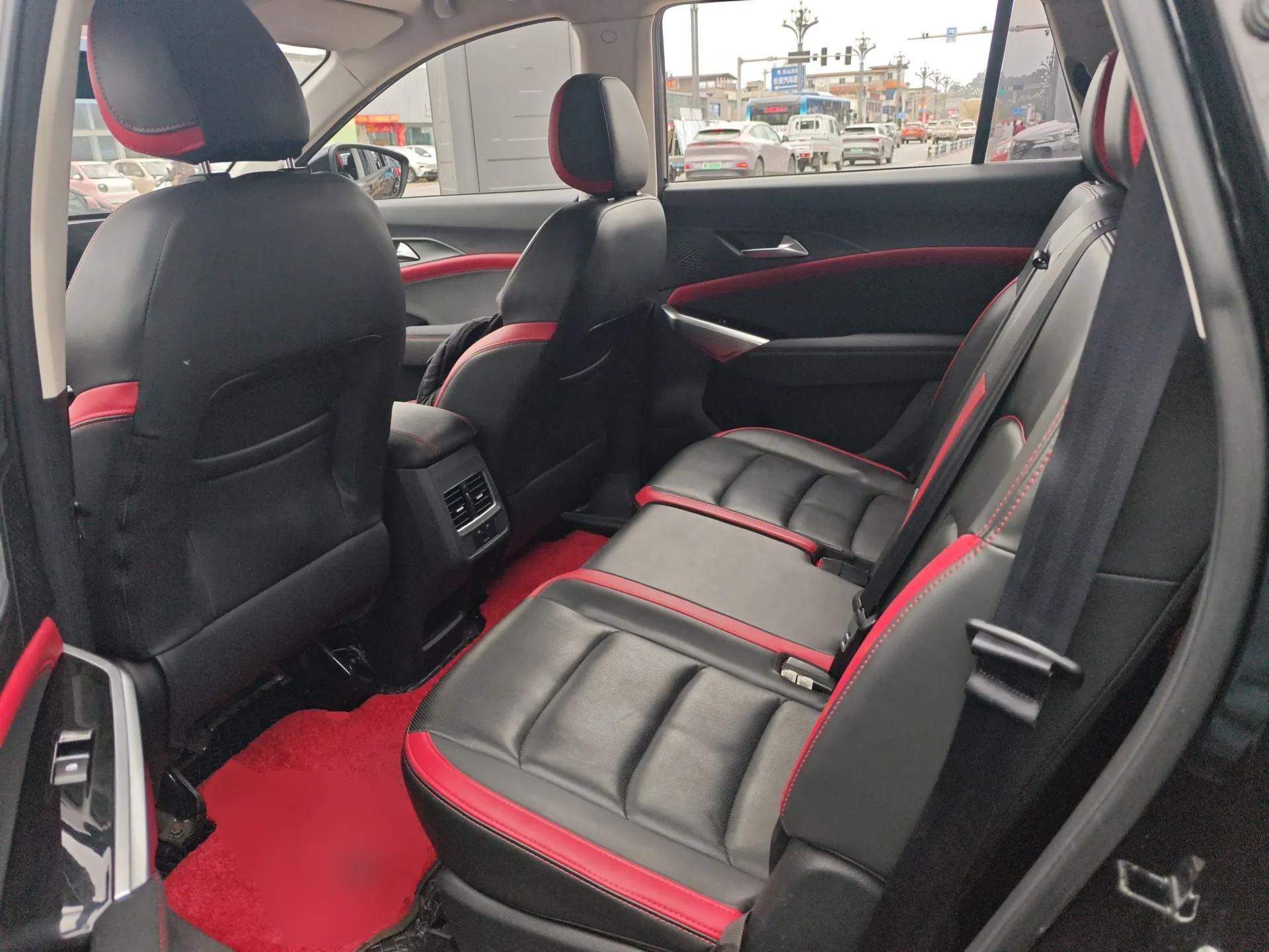 SOL X8 2021 300T DCT Leading Smart Connectivity Version 7 Seats — миниатюра 19