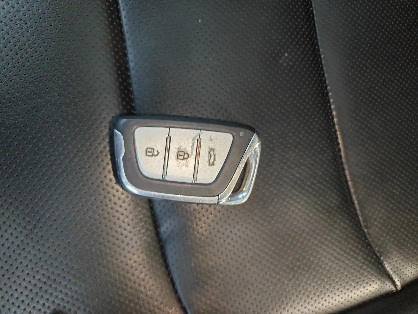 SOL X8 2021 300T DCT Prestige Smart Connectivity Edition 5-seater — миниатюра 12
