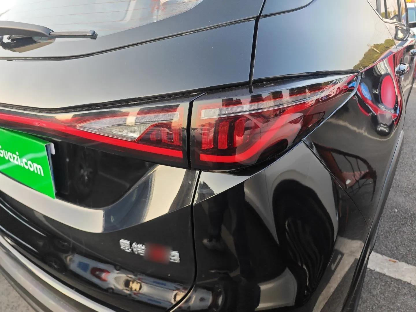 SOL X8 2021 300T DCT Prestige Smart Connectivity Edition 5-seater — миниатюра 7