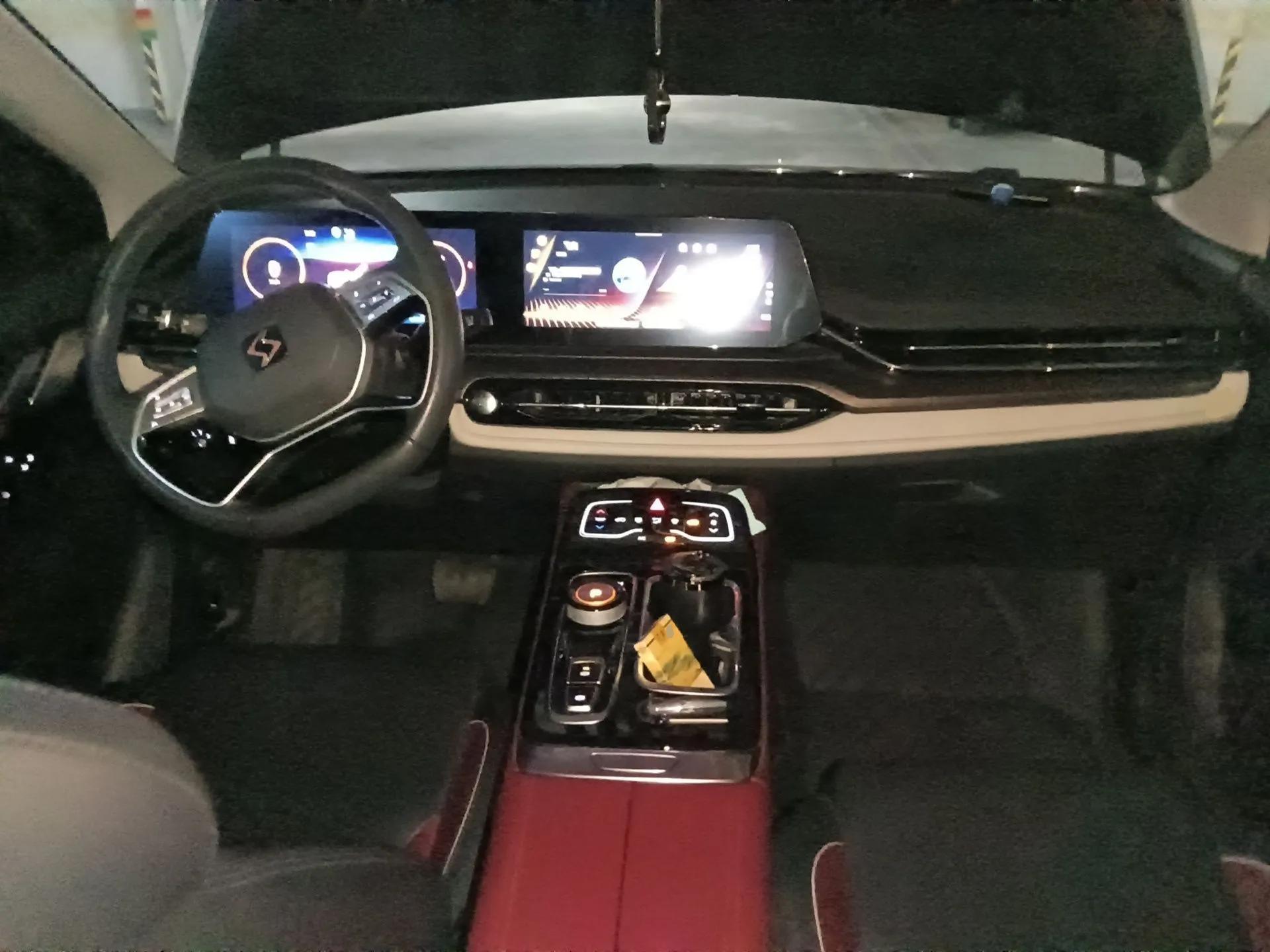 SOL QX 2021 300T DCT Prestige Smart Connectivity Version — миниатюра 10