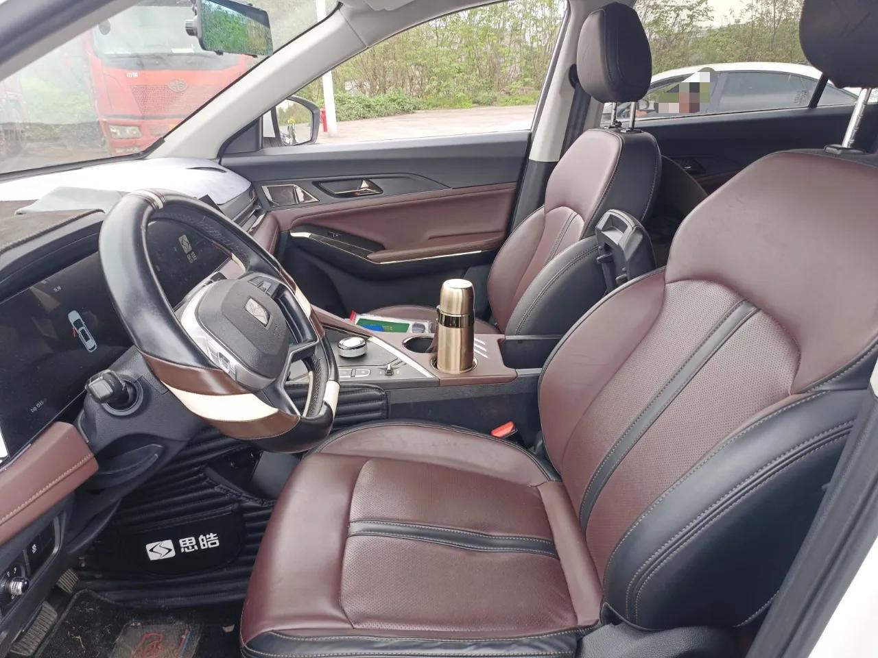 SOL X8 PLUS 2023 1.5 TGDI DCT Smart Home Edition 7-Seater — миниатюра 16