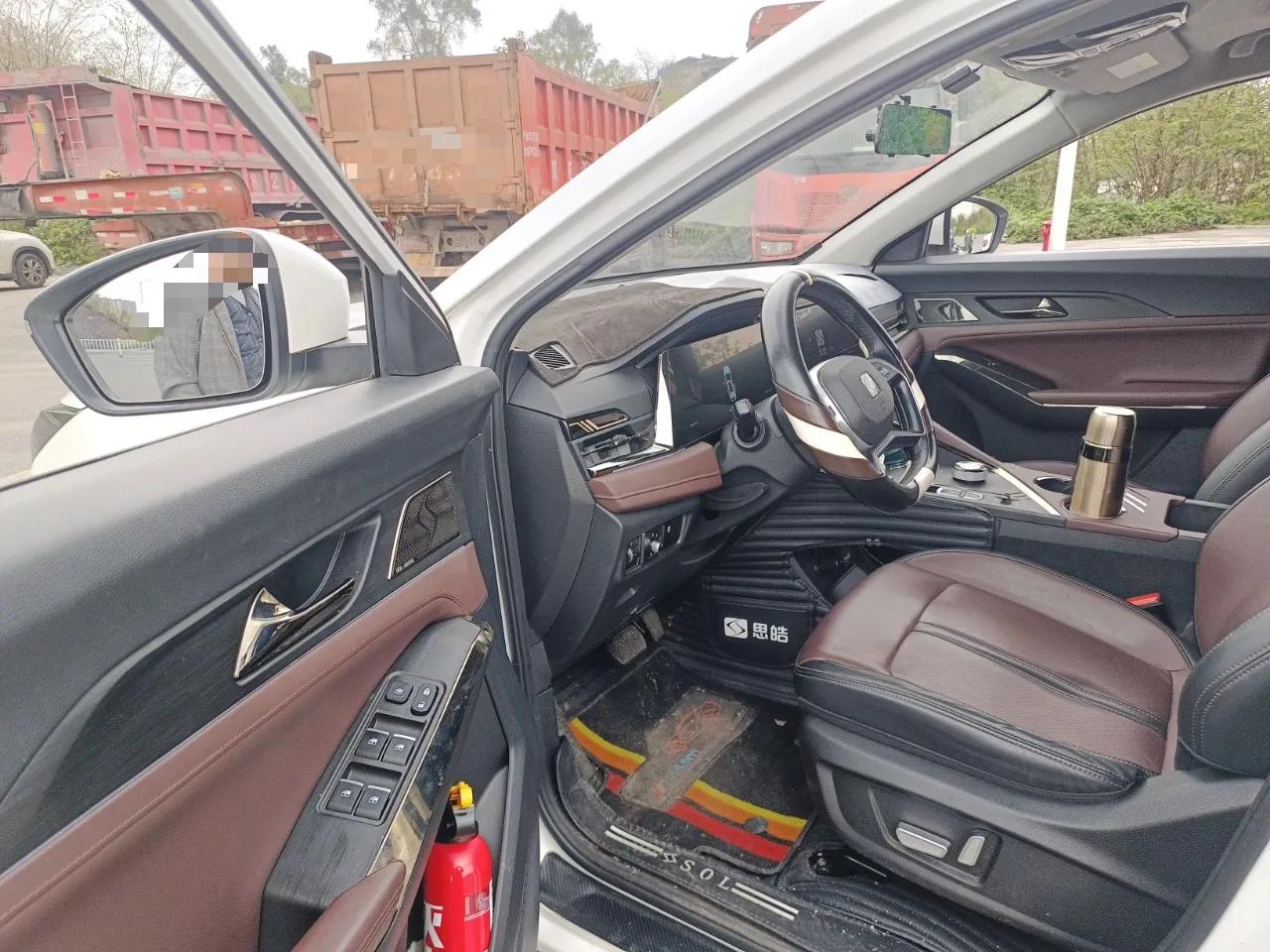 SOL X8 PLUS 2023 1.5 TGDI DCT Smart Home Edition 7-Seater — миниатюра 17