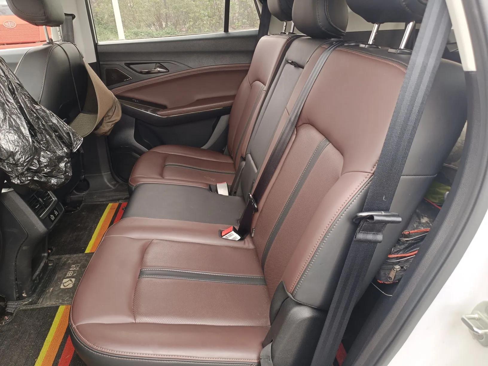SOL X8 PLUS 2023 1.5 TGDI DCT Smart Home Edition 7-Seater — миниатюра 18