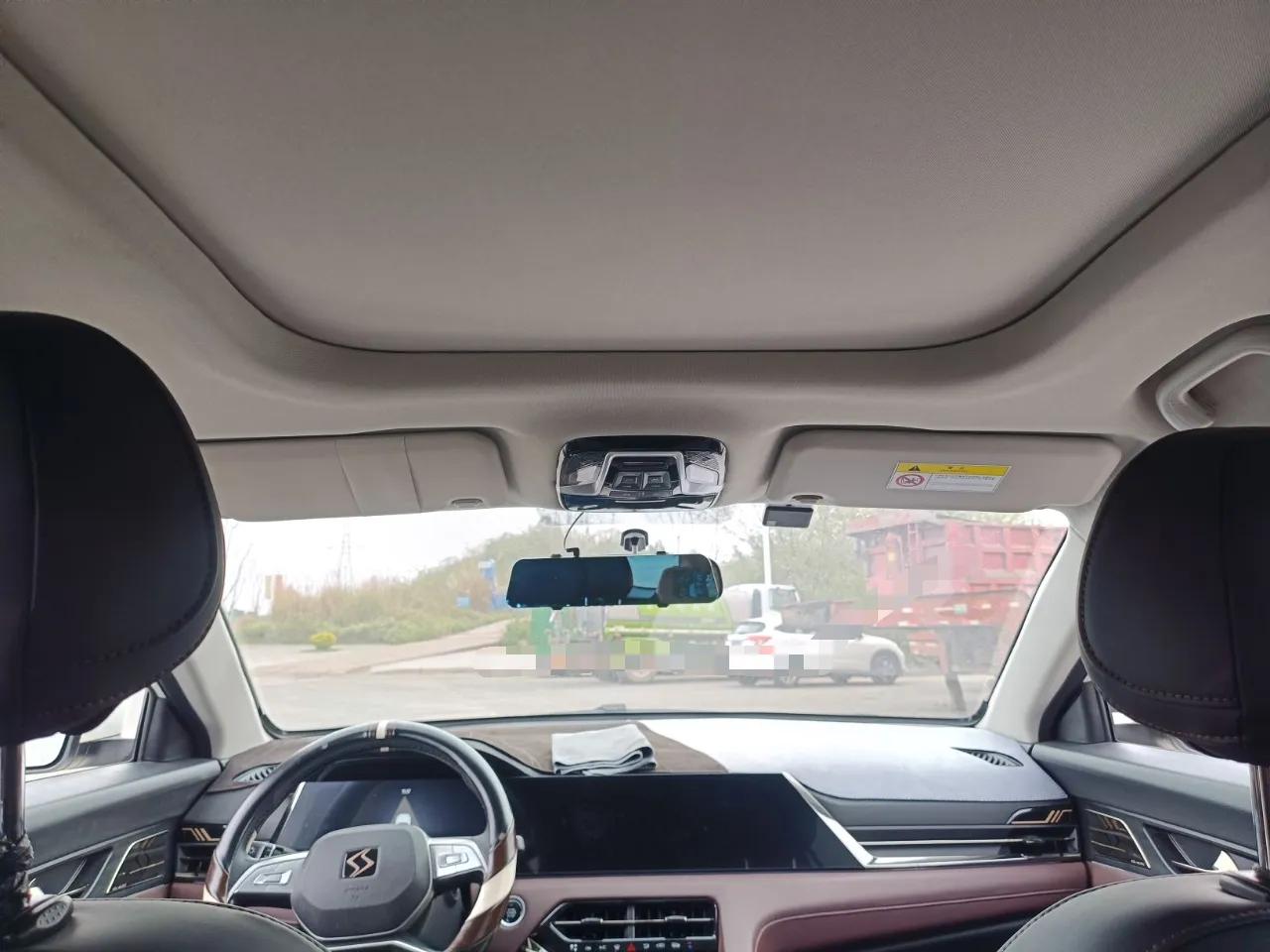 SOL X8 PLUS 2023 1.5 TGDI DCT Smart Home Edition 7-Seater — миниатюра 19