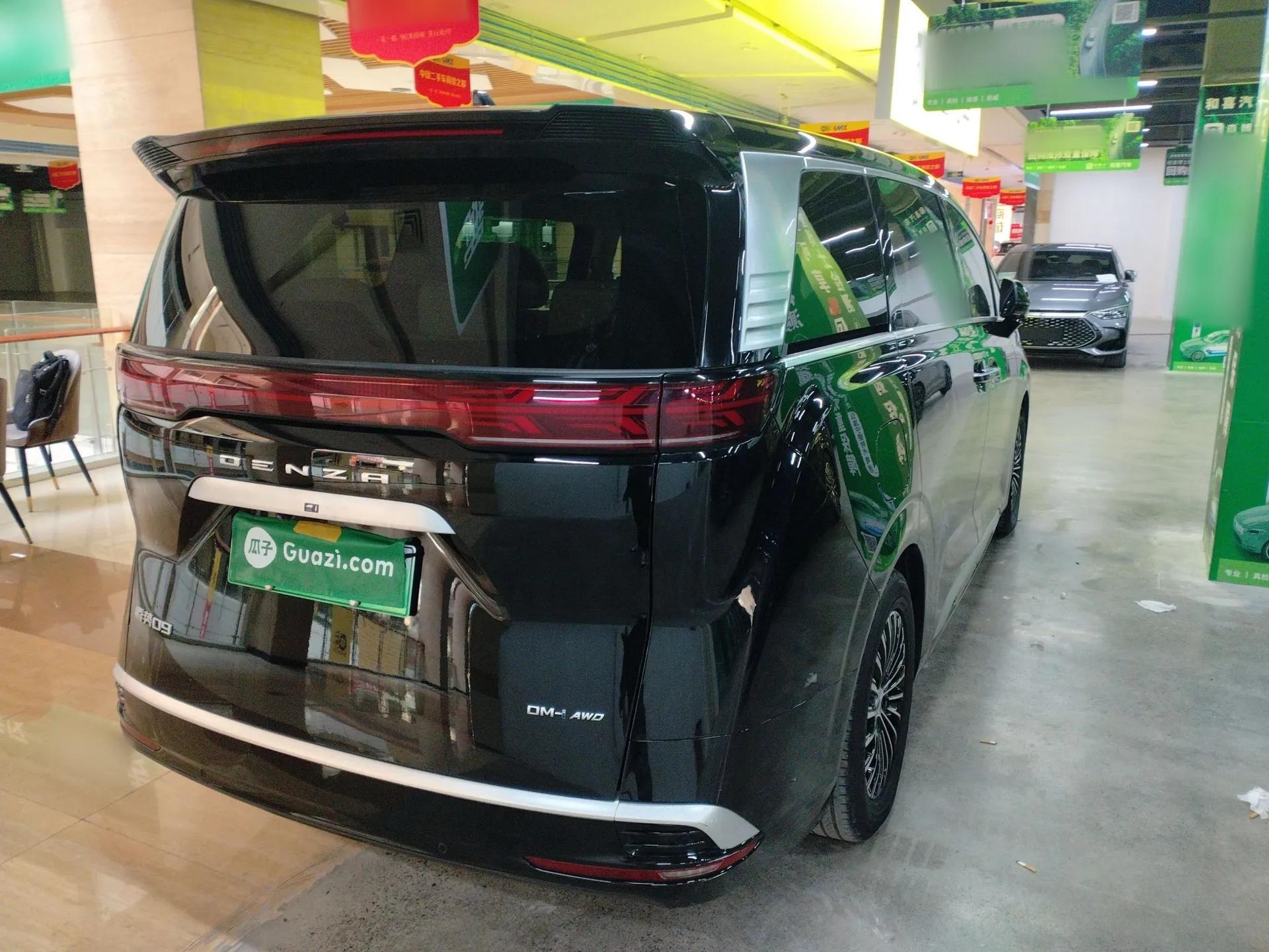 Denza D9 2024 DM-i 980 Four-Wheel Drive Flagship Model — миниатюра 4