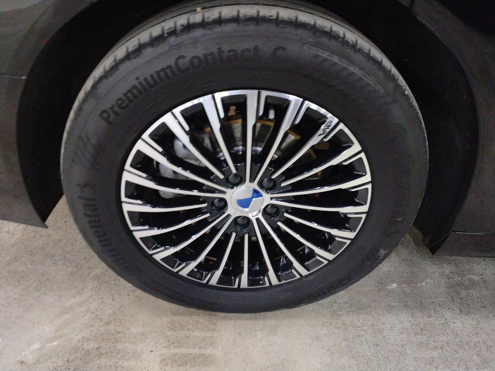 Denza D9 2024 DM-i 980 Four-Wheel Drive Flagship Model — миниатюра 10