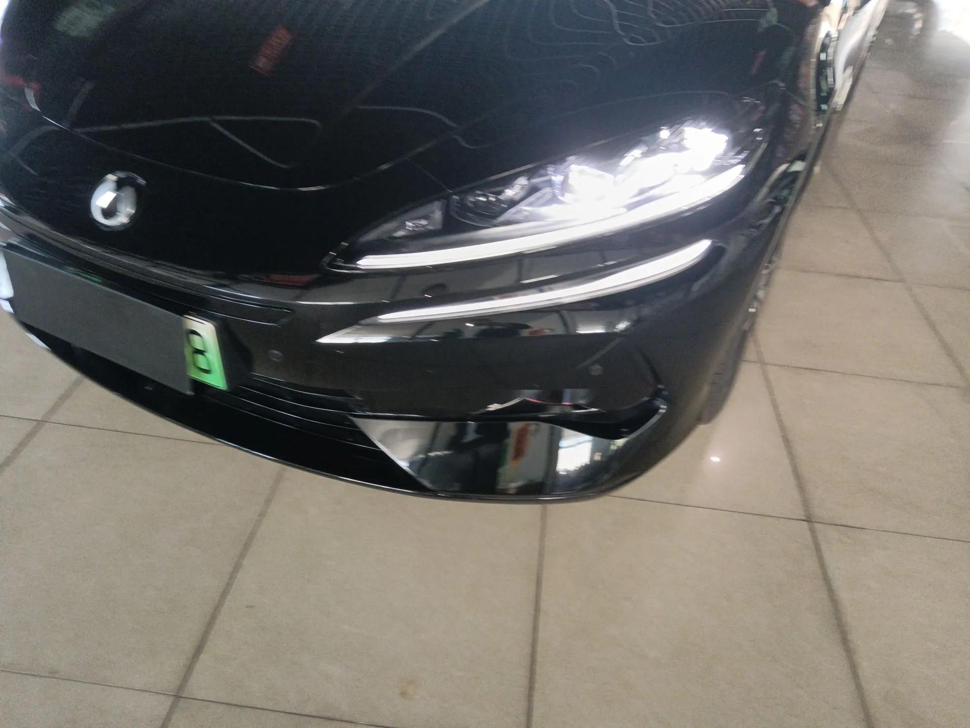 Denza Z9 2024 1100 km Four-Wheel Drive Max Version — миниатюра 2
