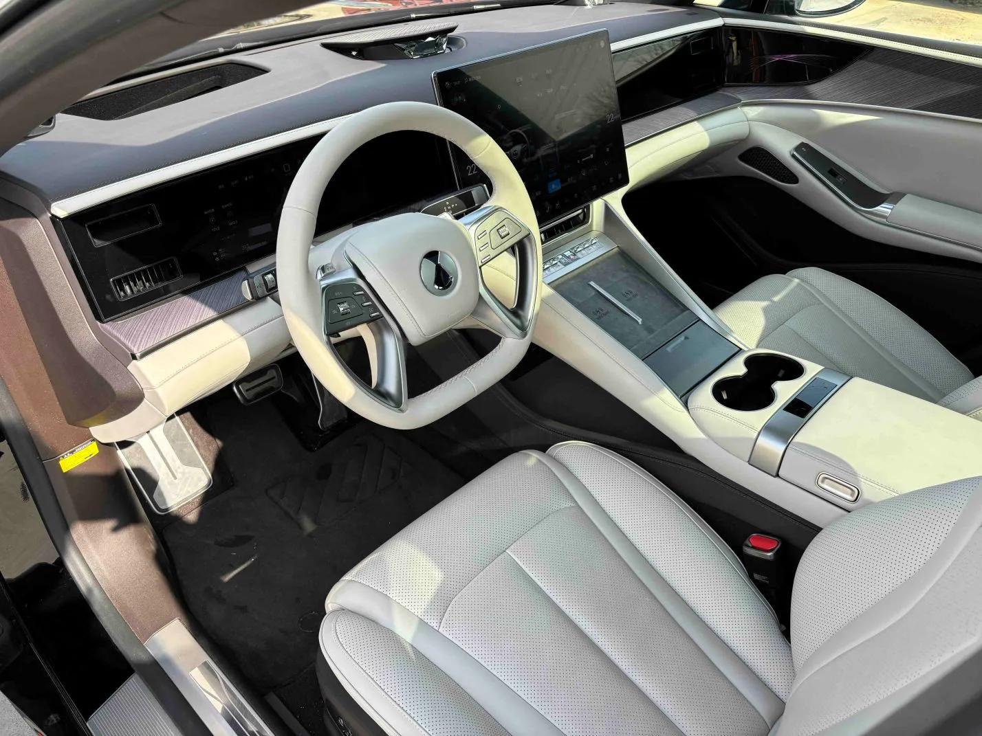 Denza Z9 2024 1100 km Four-Wheel Drive Max Version — миниатюра 22