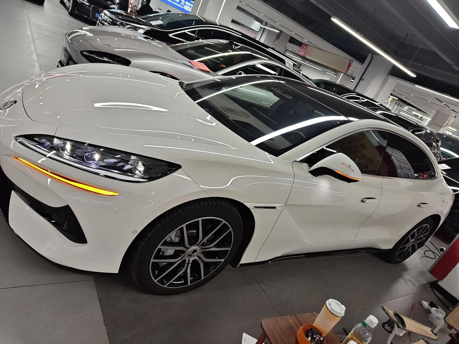 Denza Z9 2024 1100 km Four-Wheel Drive Max Version — миниатюра 3