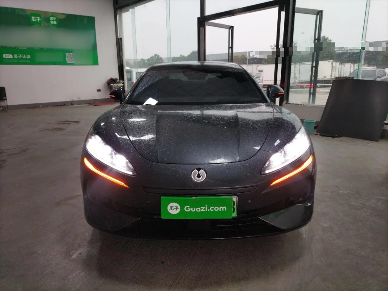 Denza Z9 2024 1100 km Four-Wheel Drive Max Version — миниатюра 2