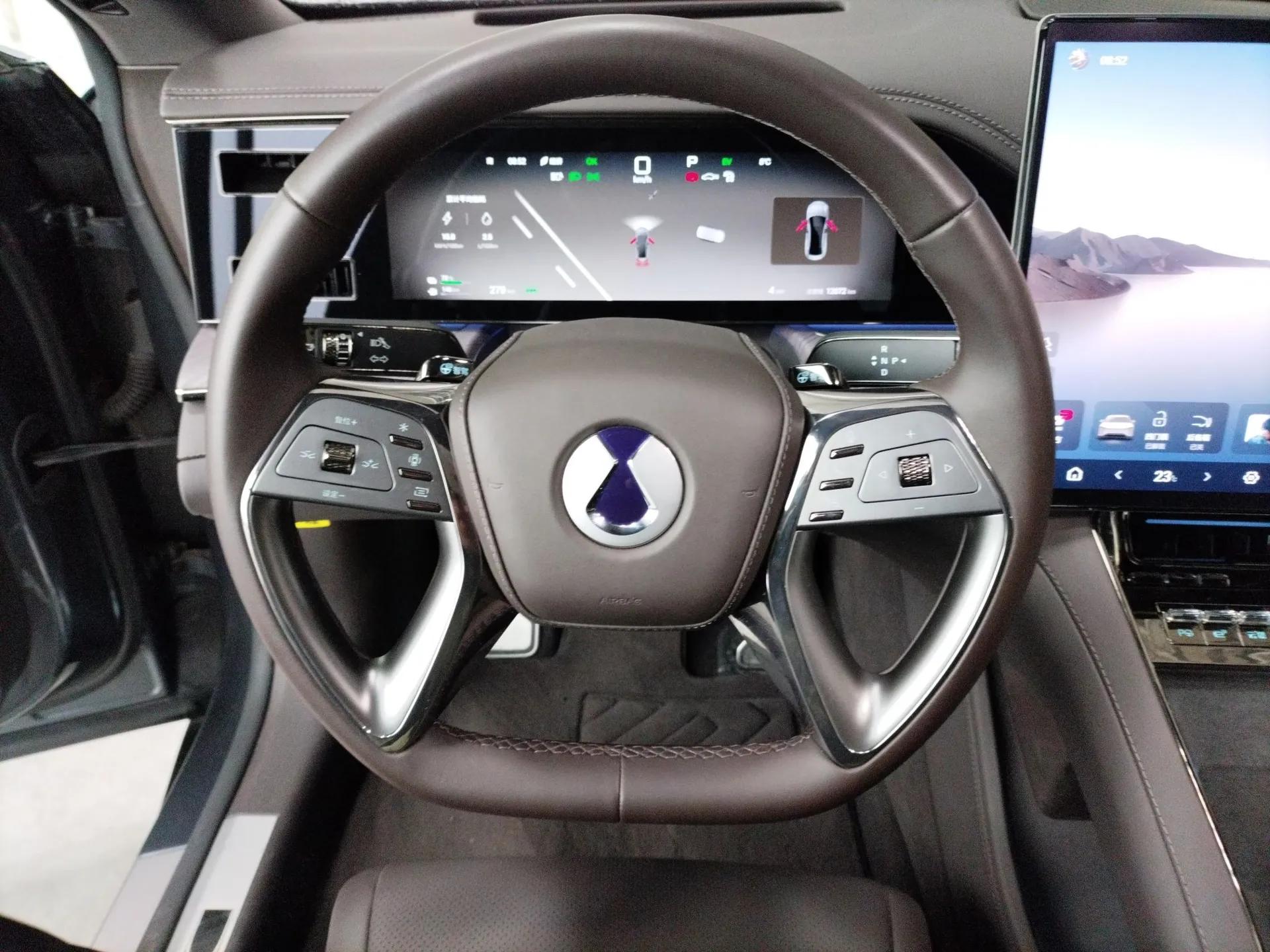 Denza Z9 2024 1100 km Four-Wheel Drive Max Version — миниатюра 14