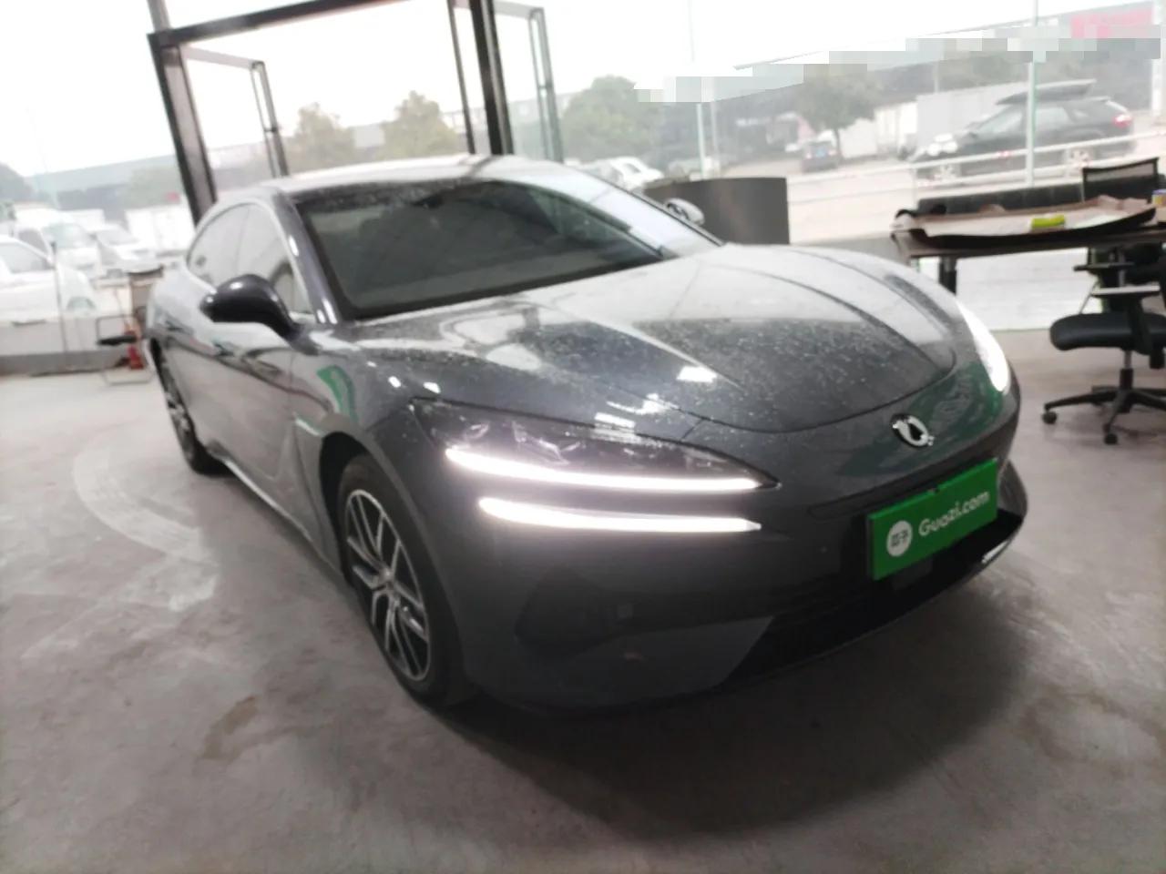Denza Z9 2024 1100 km Four-Wheel Drive Max Version — миниатюра 3
