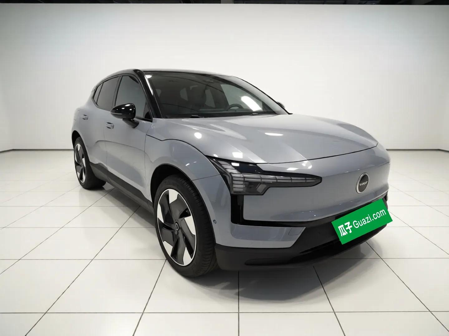 Volvo EX30 2025 Rear-Drive Long-Range Version Ultra — миниатюра 4