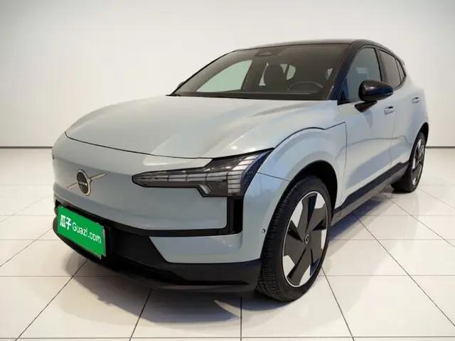 Volvo EX30 2025 Rear-Drive Long-Range Version Ultra
