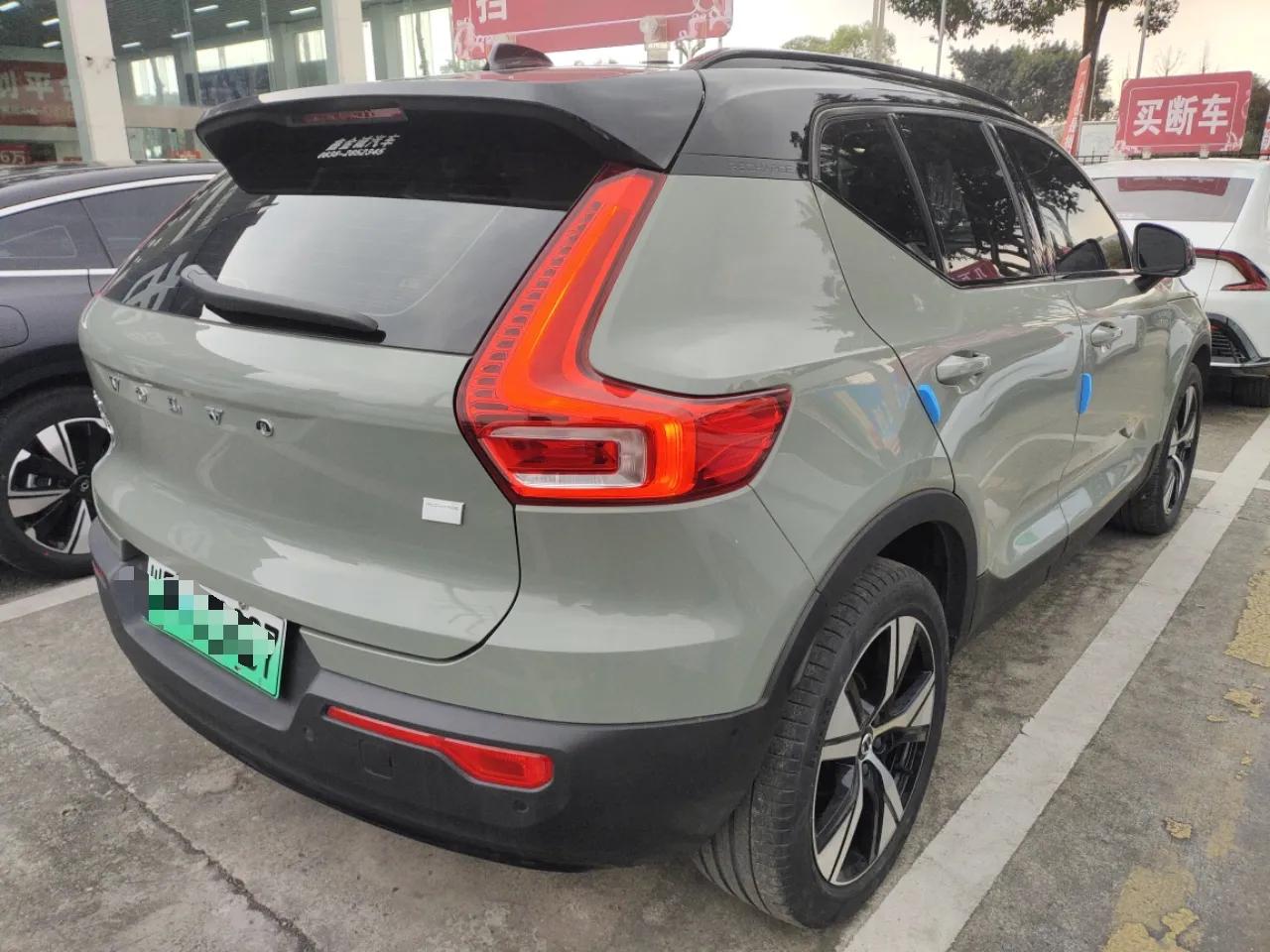 Volvo XC40 New Energy 2022 Long-Range PRO Version — миниатюра 6