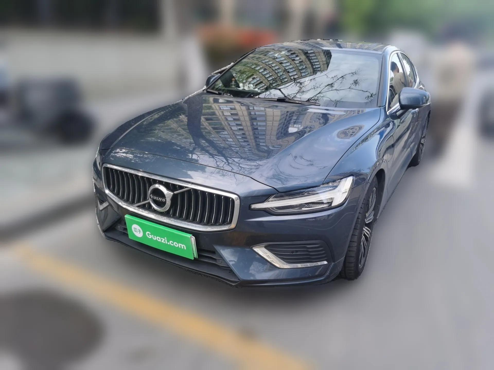 Volvo S60 New Energy 2021 T8 E-Drive Hybrid Four-Wheel Drive Smart Luxury Edition — миниатюра 1
