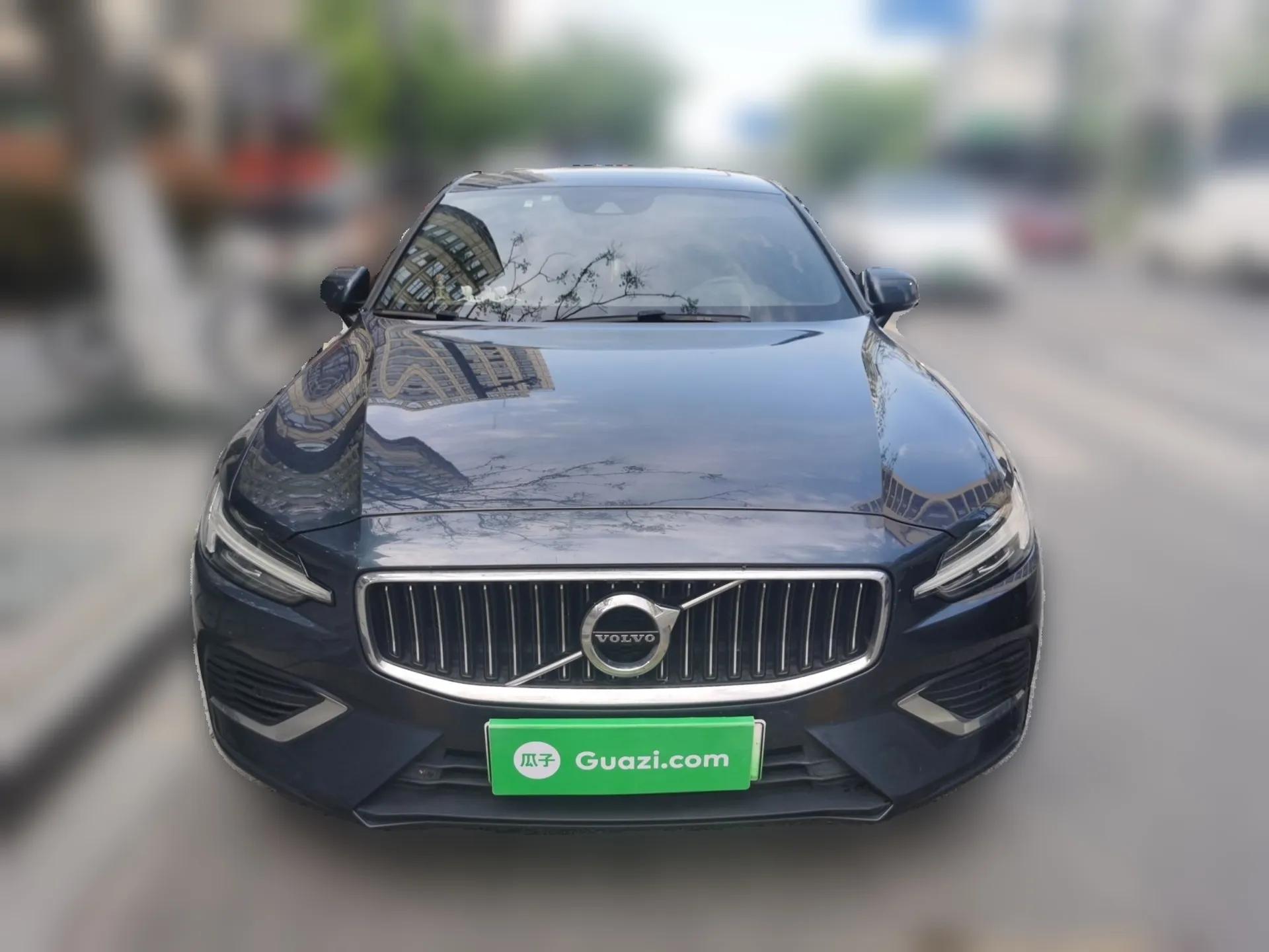 Volvo S60 New Energy 2021 T8 E-Drive Hybrid Four-Wheel Drive Smart Luxury Edition — миниатюра 2