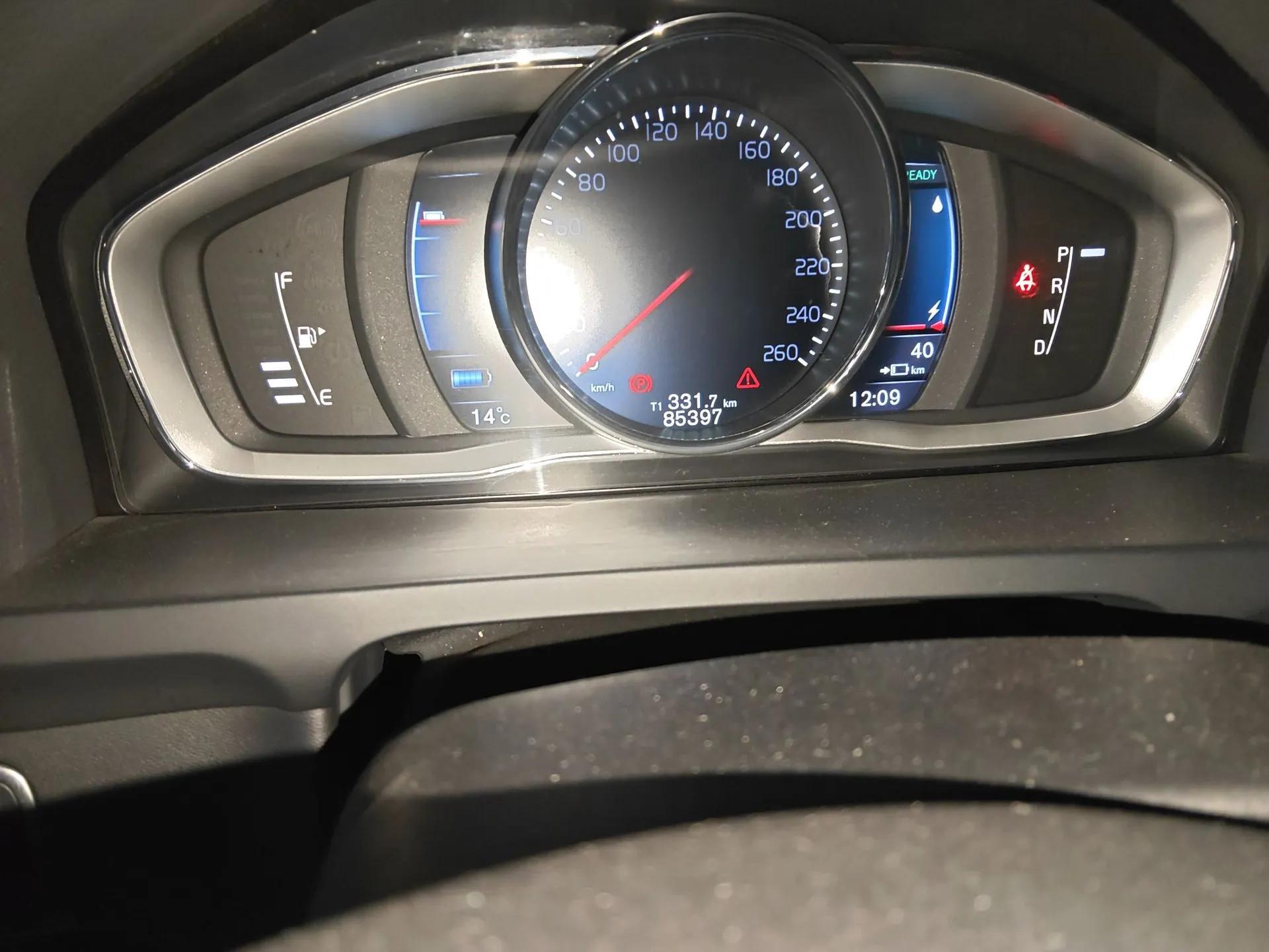 Volvo S60 New Energy 2015 S60L E-Drive Hybrid T6 Smart Drive Edition — миниатюра 13