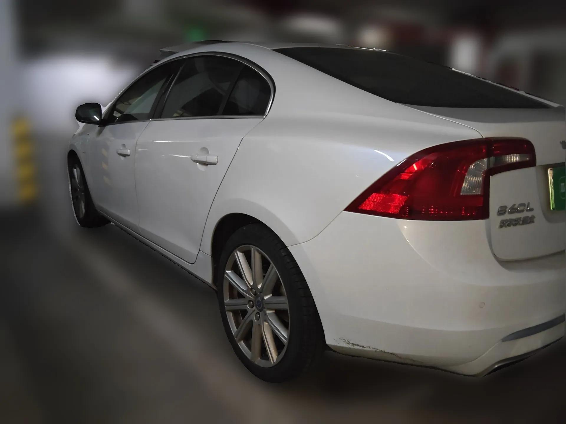 Volvo S60 New Energy 2015 S60L E-Drive Hybrid T6 Smart Drive Edition — миниатюра 4
