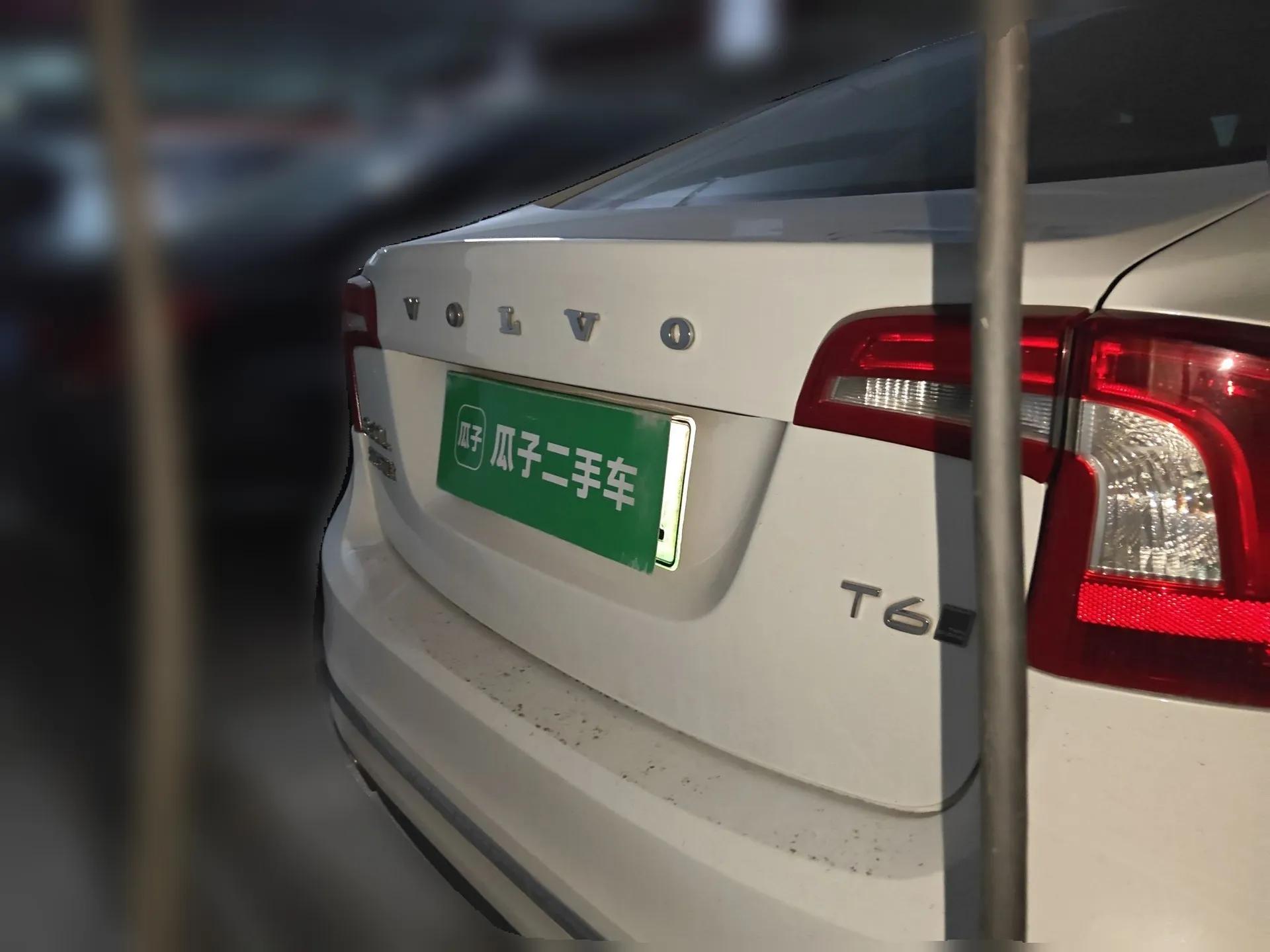 Volvo S60 New Energy 2015 S60L E-Drive Hybrid T6 Smart Drive Edition — миниатюра 5