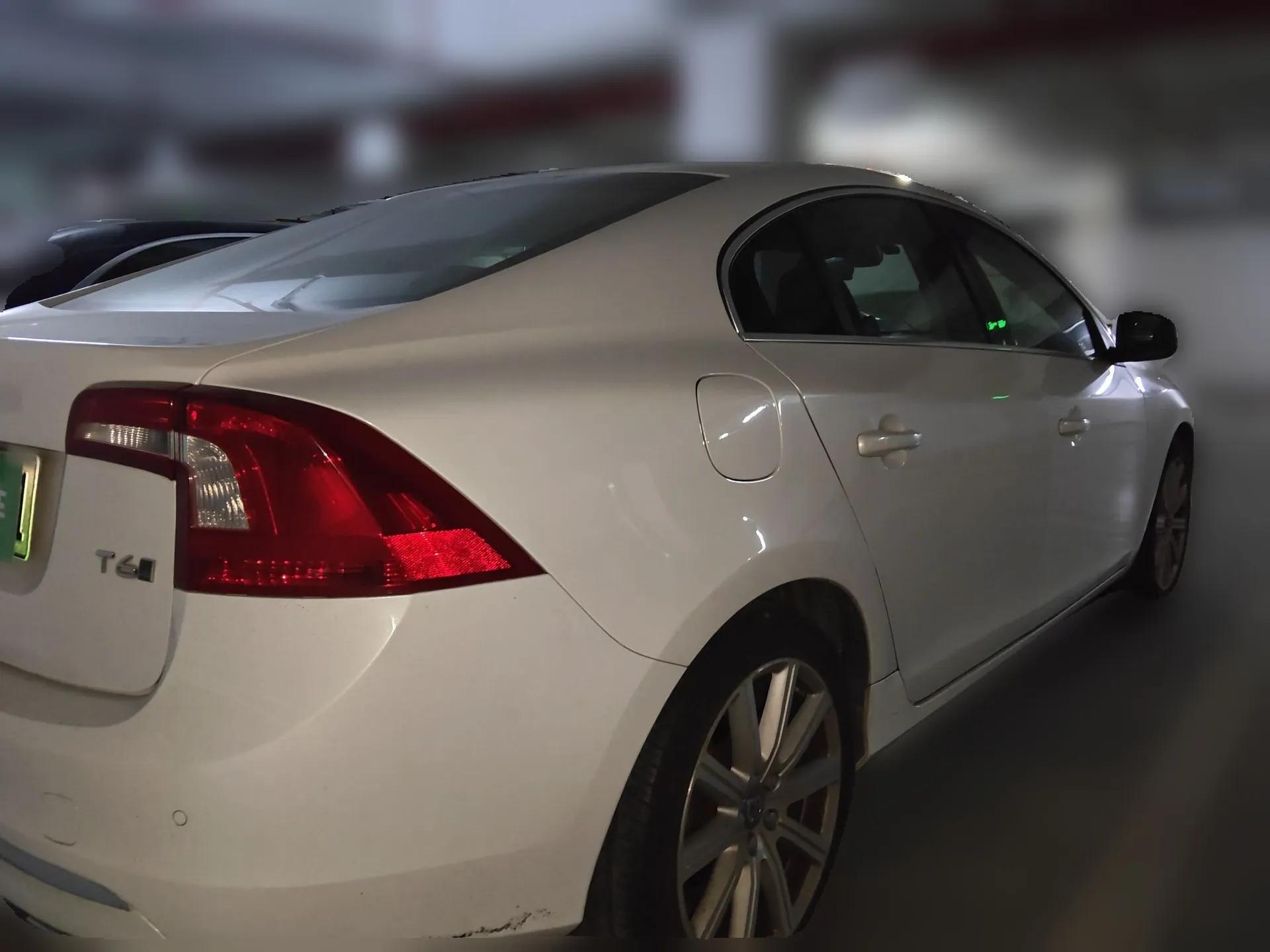 Volvo S60 New Energy 2015 S60L E-Drive Hybrid T6 Smart Drive Edition — миниатюра 6