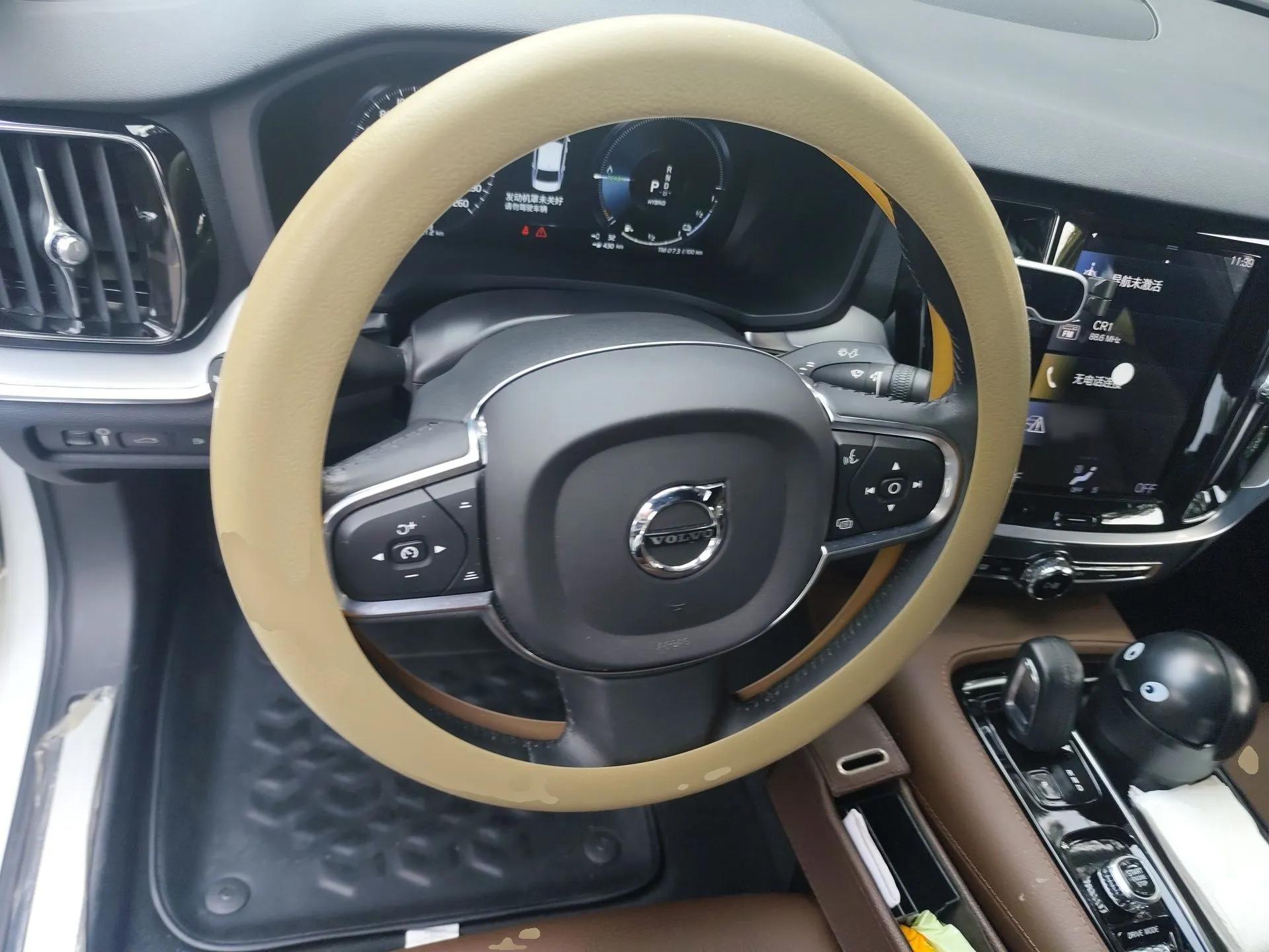 Volvo S60 New Energy 2021 T8 E-Drive Hybrid Four-Wheel Drive Smart Luxury Edition — миниатюра 11