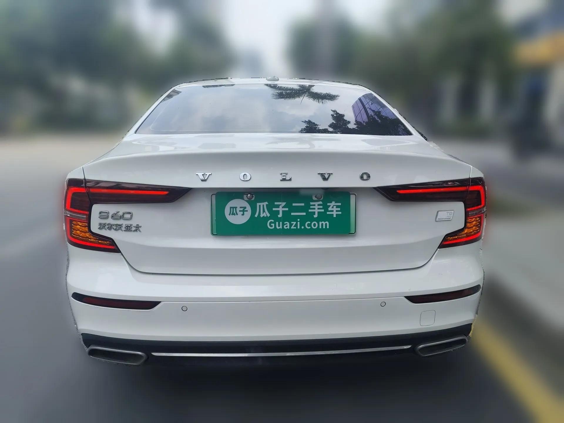 Volvo S60 New Energy 2021 T8 E-Drive Hybrid Four-Wheel Drive Smart Luxury Edition — миниатюра 5