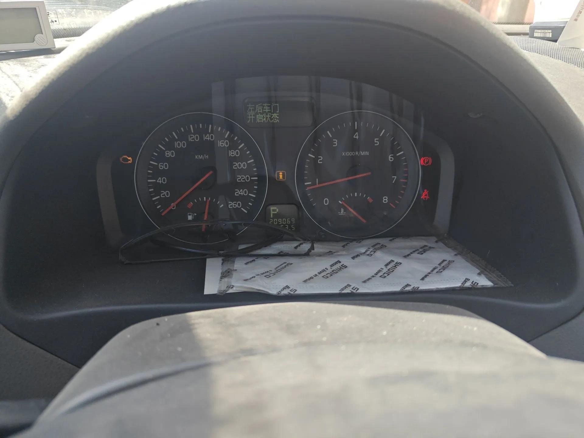 Volvo S40 2006 2.4i — миниатюра 12