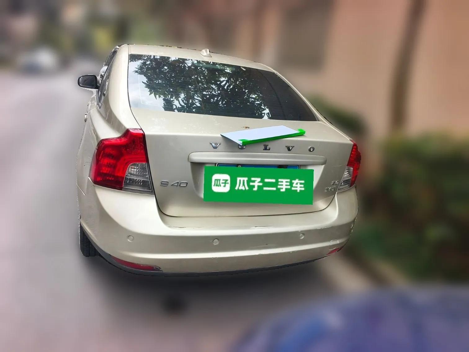 Volvo S40 2011 2.0L Automatic ZhiShang Edition — миниатюра 5