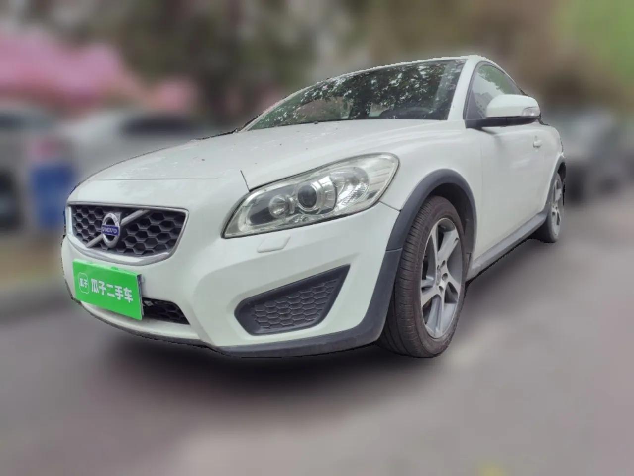 Volvo C30 2012 2.0L Aktiv Dynamic Package Edition — миниатюра 1