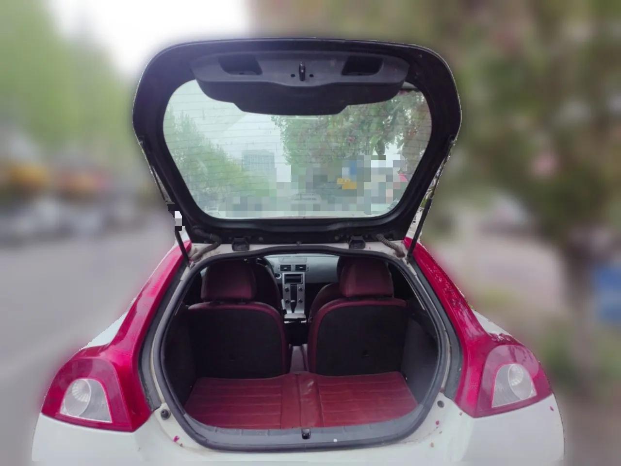 Volvo C30 2012 2.0L Aktiv Dynamic Package Edition — миниатюра 20