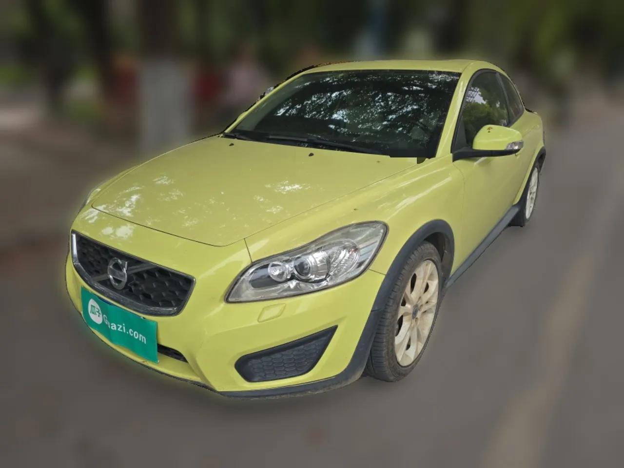 Volvo C30 2012 2.0L Aktiv Dynamic Package Edition — миниатюра 1