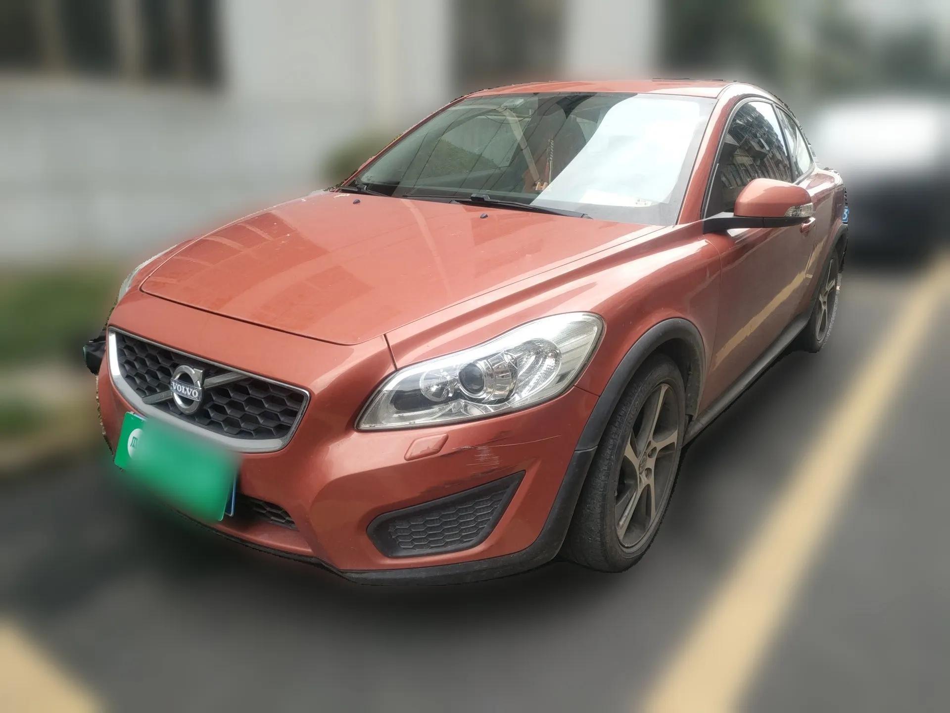 Volvo C30 2012 2.0L Aktiv Dynamic Package Edition — миниатюра 1